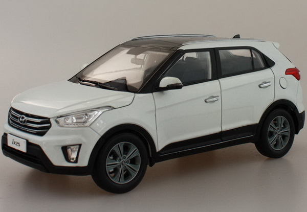 Модель 1:18 Hyundai IX25 - white