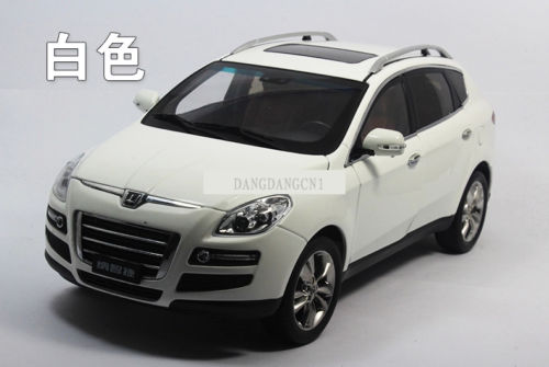 Модель 1:18 Dongfeng Yulon Luxgen 7 - white