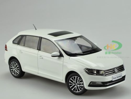 Модель 1:18 Volkswagen Gran Santana - White