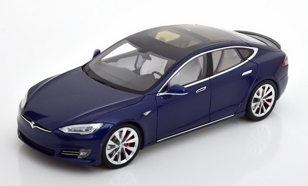 Модель 1:18 Tesla Model S P100D 2016 - dark blue met.