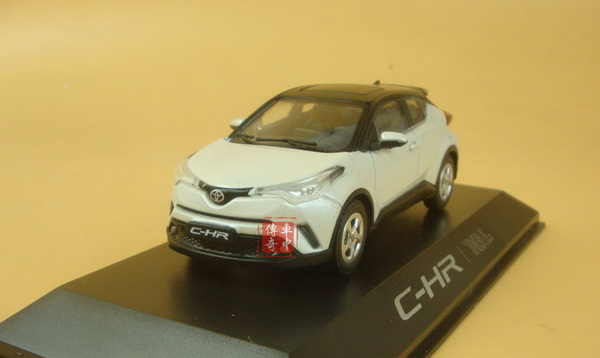 Модель 1:43 Honda C-HR - white
