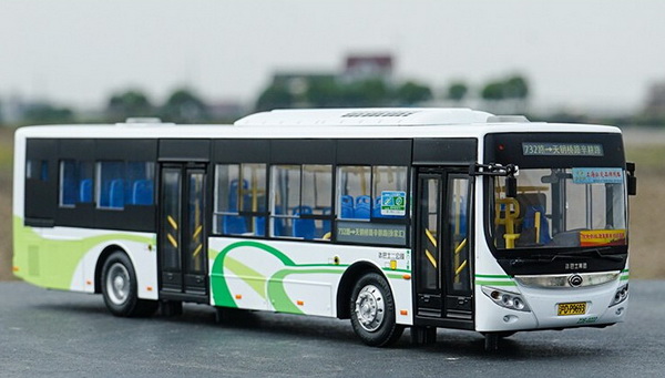 Модель 1:42 Yutong E12 Электробус Шанхай - white/3-tones green