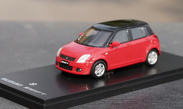 Suzuki Swift - Red