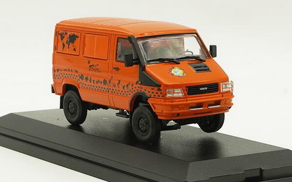 Модель 1:43 Iveco 2045 Van - orange