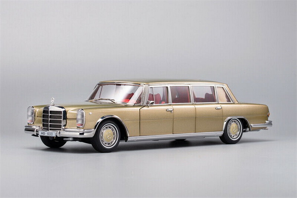 Модель 1:18 Mercedes-Benz (W100) 4-door Pullman Limousine - Pearl Champaign