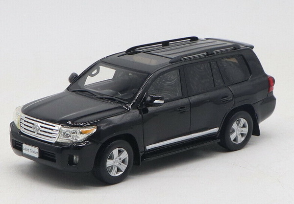 Модель 1:43 Toyota Land Cruiser 200 - black