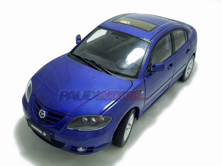Модель 1:18 Mazda 3 sedan - blue
