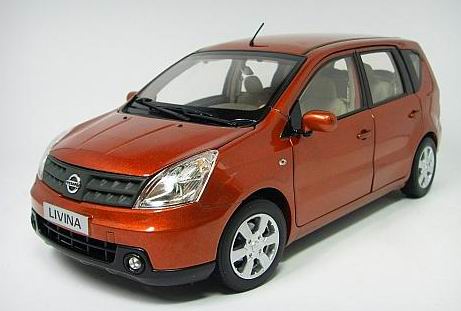Модель 1:18 Nissan Livina MPV Van - orange