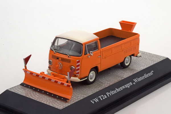 Модель 1:43 Volkswagen T2a PickUp «Winter Service» (снегоуборочный) - orange