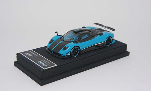 Модель 1:43 Pagani Zonda 5 Cinque - blue/black carbon