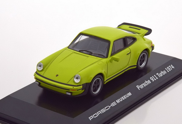 Модель 1:43 Porsche 911 turbo - light green
