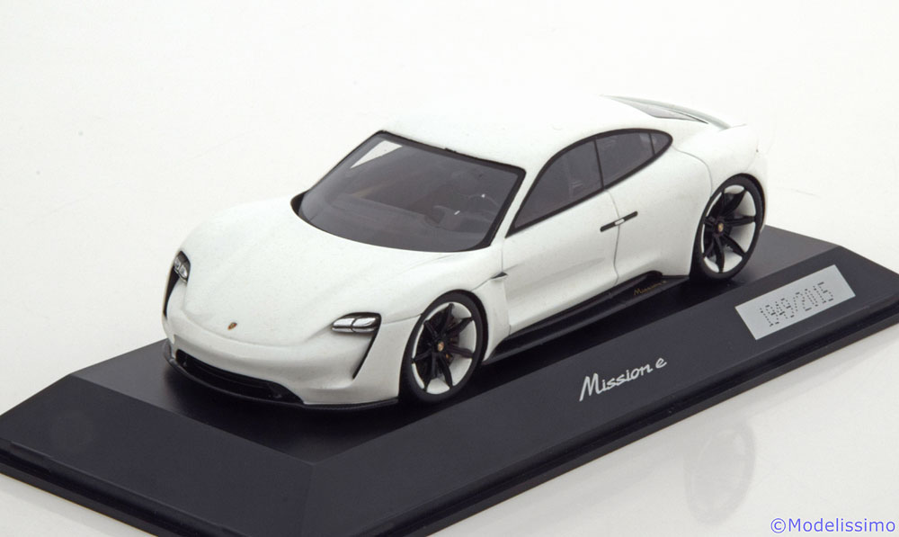Модель 1:43 Porsche Mission E Concept Car, IAA Frankfurt