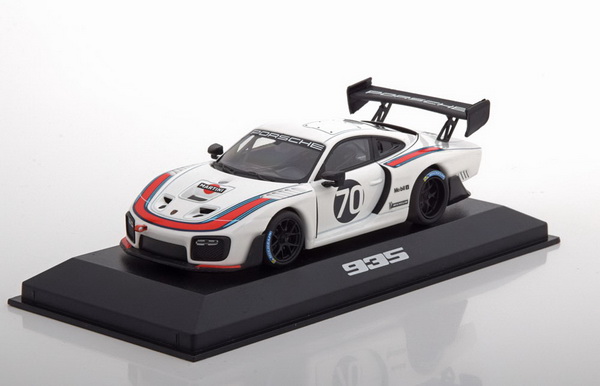 Модель 1:43 Porsche Panamera Sport Turismo GTS №70 - light grey