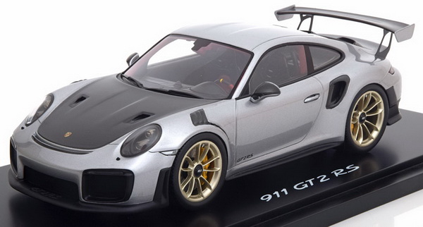 Модель 1:18 Porsche 911 (991 II) GT2 RS - Silver/carbon