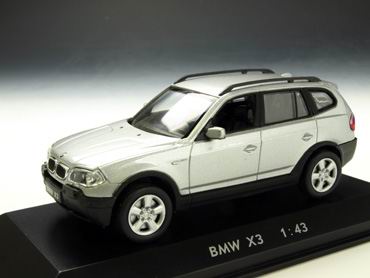 Модель 1:43 BMW X3 - silver