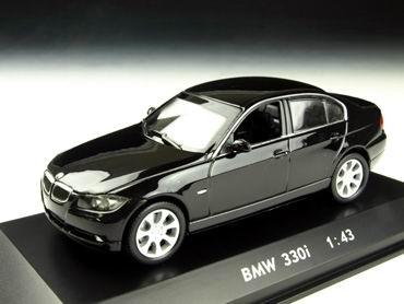 Модель 1:43 BMW 330i/ BLACK