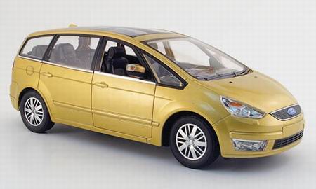 Модель 1:18 Ford Galaxy - gold (инерционный)