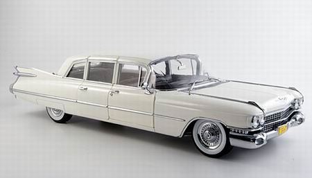 Модель 1:18 Cadillac Series 75 Limousine - white