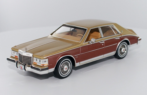 Модель 1:43 Cadillac Seville Elegante - gold/brown