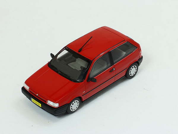 FIAT Tipo (3-door) - red