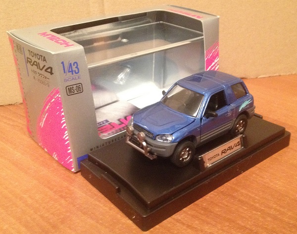 Модель 1:43 Toyota RAV4 - blue met