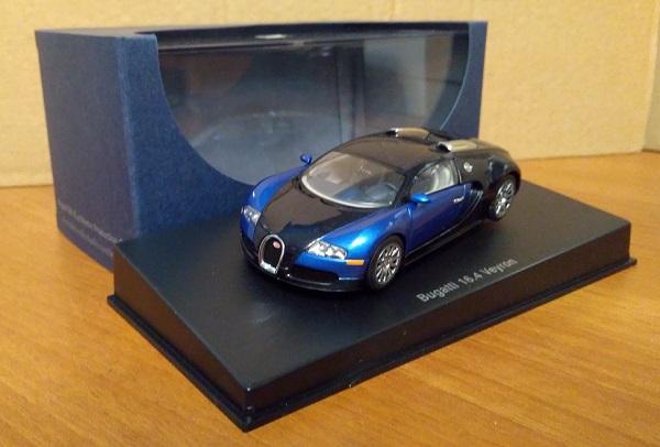 bugatti eb 16.4 veyron production car - black/blue 50907 Модель 1:43
