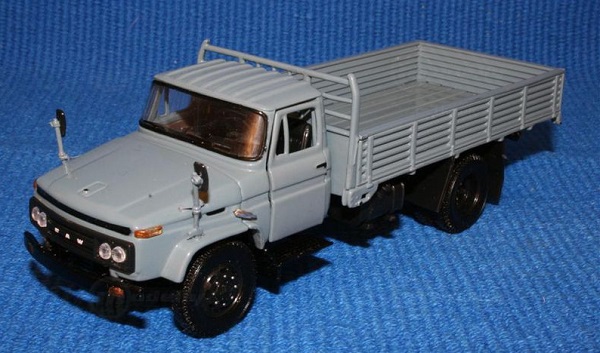 Модель 1:43 Jiefang Truck Gray (distributed by CMC)
