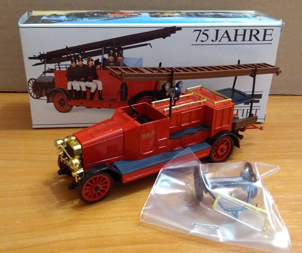 Модель 1:43 O.A.F Graf & Stift Fire Engine - Red