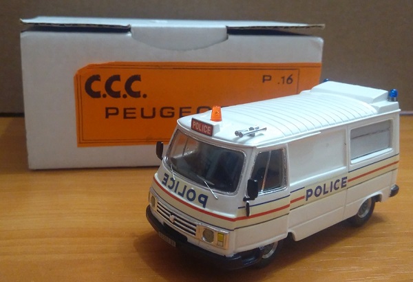 Модель 1:50 Peugeot J9 POLICE