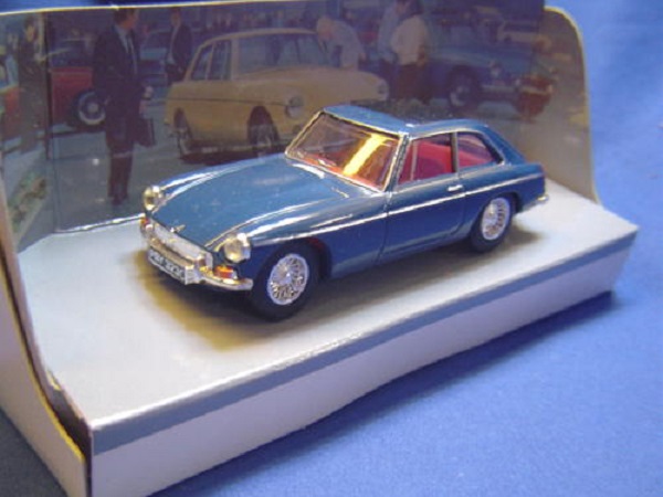 Модель 1:43 MGB GT 1965