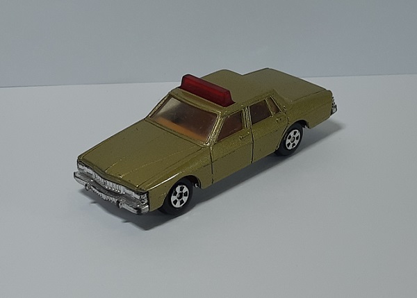 Модель 1:64 Pontiac Bonneville