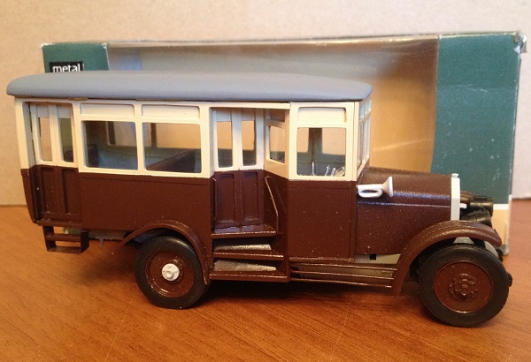 Модель 1:43 Автобус Ф-15 - коричневый