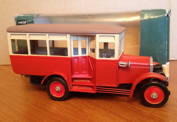 Модель 1:43 Автобус Ф-15 - красный