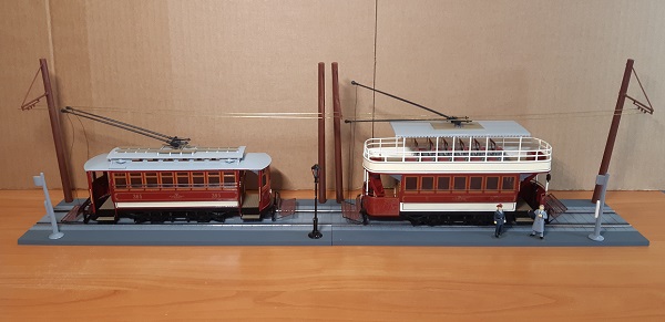 Модель 1:45 Streetcar Osaka City 1903-1969 (set of two cars w/display stand)