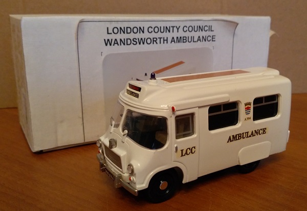 Модель 1:48 London County Council Wandsworth Ambulance
