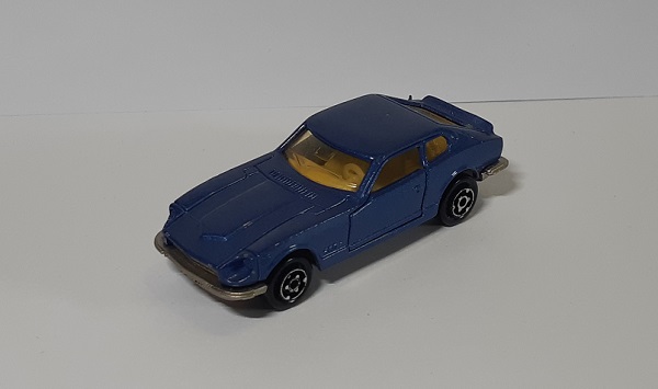 Модель 1:64 Datsun 260 Z