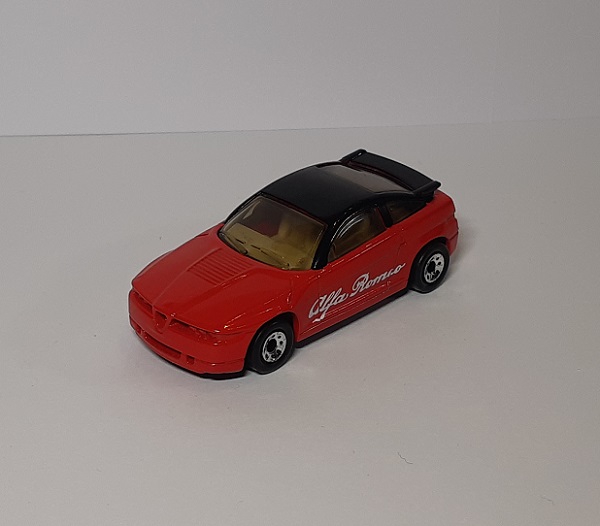 Модель 1:64 Alfa Romeo SZ