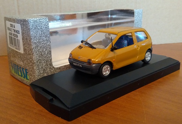 Модель 1:43 Renault TWINGO JAUNE INDIEN