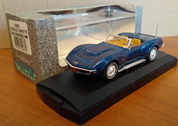 Модель 1:43 Chevrolet Corvette Open Convertible - blue