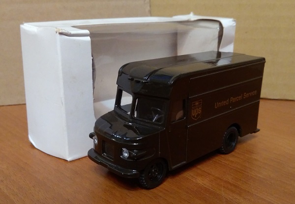 Модель 1:43 UPS Delivery postal van promotional
