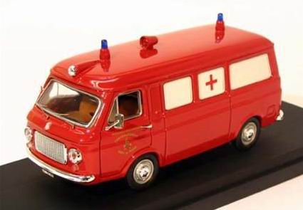 Модель 1:43 FIAT 238 Ambulanza Vigili del Fuoco