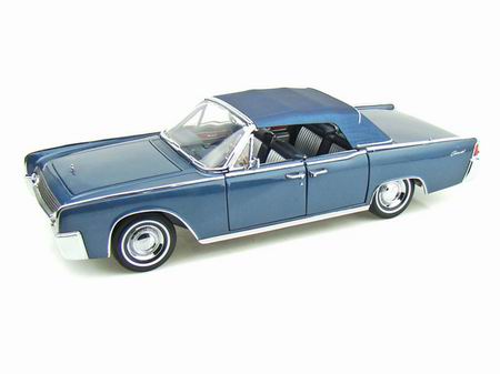 Модель 1:18 Lincoln Continental - blue