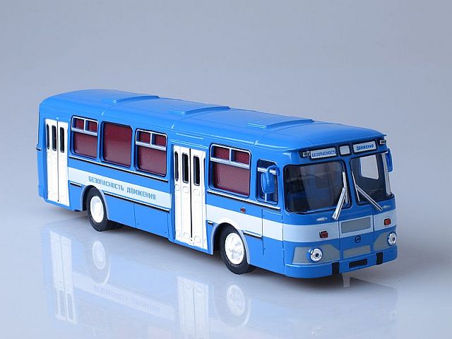 Модель 1:43 677M автобус «Безопасность Движения»