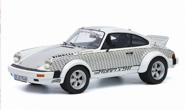 Модель 1:18 Porsche 911 