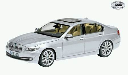 Модель 1:43 BMW 5er Sedan (F10) - silver