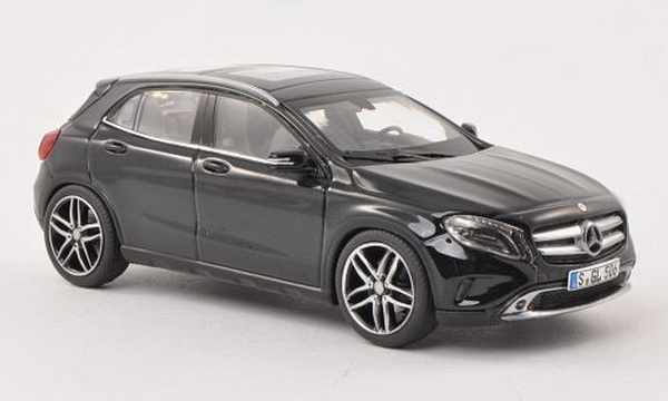 Модель 1:43 Mercedes-Benz GLA-class (X156) - black met