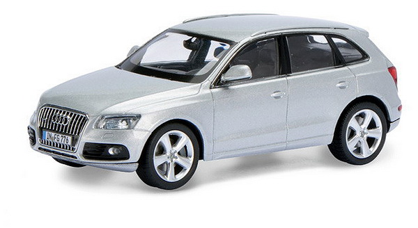 Модель 1:43 Audi Q5 - silver