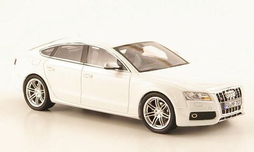 Модель 1:43 Audi S5 Sportback - white