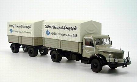 krupp titan with 2a trailer - green 3033 Модель 1:43