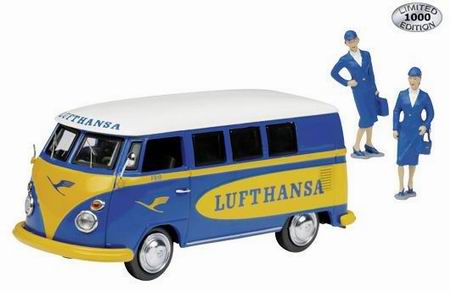 volkswagen t1 «lufthansa» с фигурками стюардесс 3186 Модель 1:43